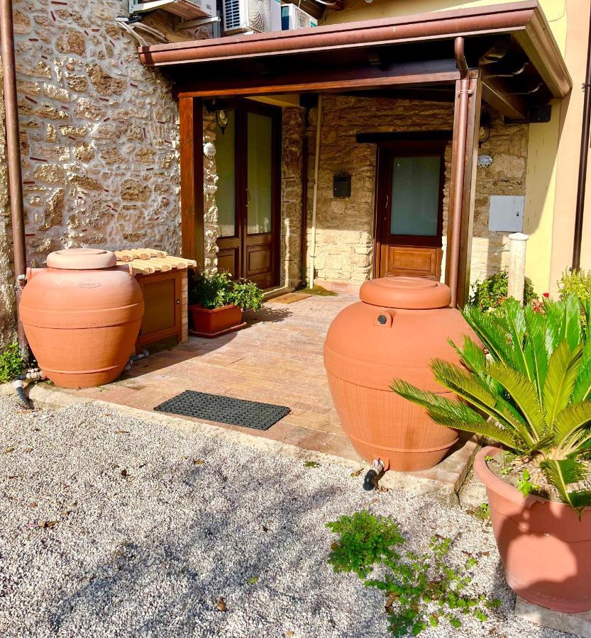 Ferienwohnung Il Giardino Di Athena 1 Paestum Exterior foto